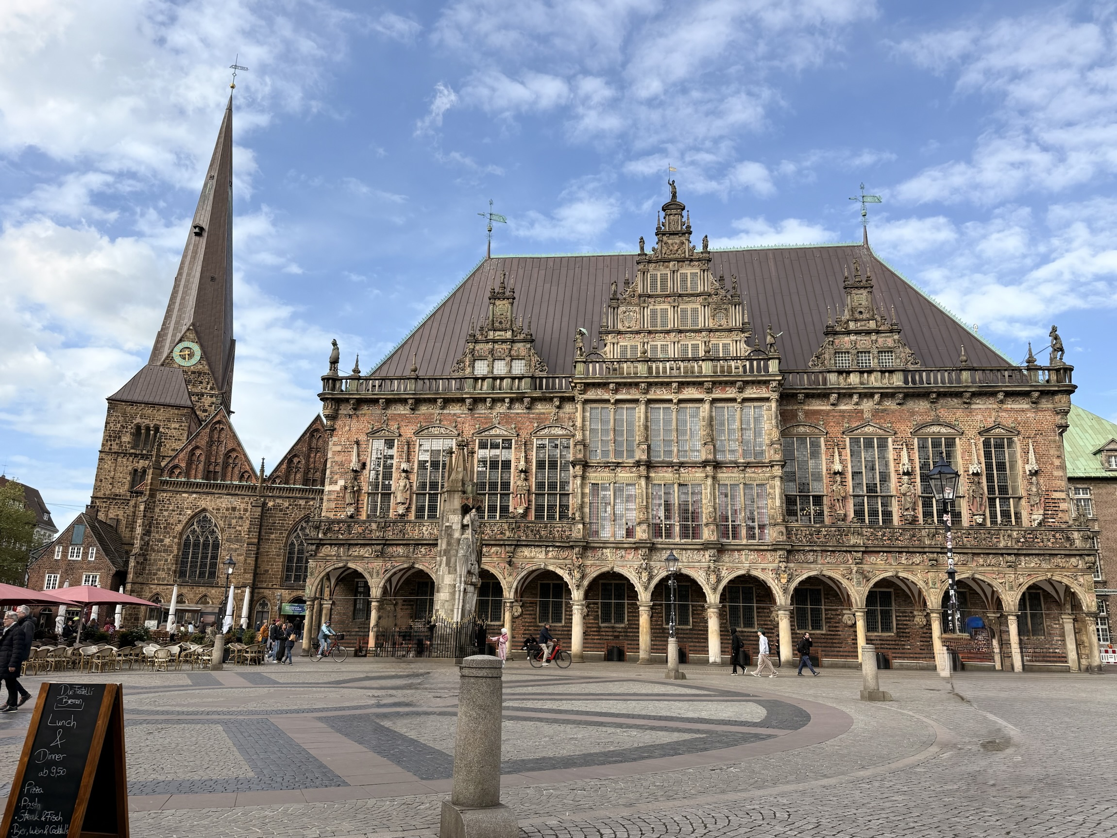 Bremen’s Hidden Gems: Town Hall, Musicians & More